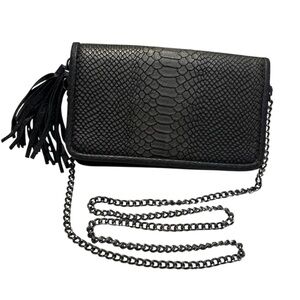 AKAIV Crossbody Bag Black Reptile Print Steel-tone Chain Strap Tassel Vegan